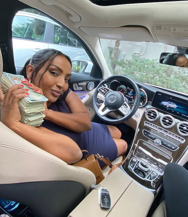 Rubi Rose Bio,Wiki, Age,Net Worth $400k Plus OnlyFans Success and Mucsi Career